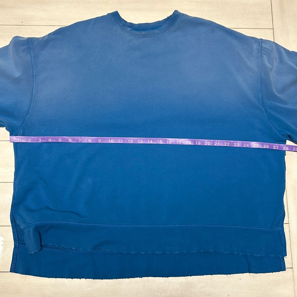 Electric & Rose Neil Sweatshirt High Low Oversized Blue Ombré NWT - Picture 9 of 11